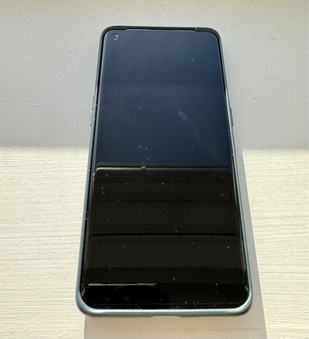 OnePlus 9 pro 12 gb ram 256 gb