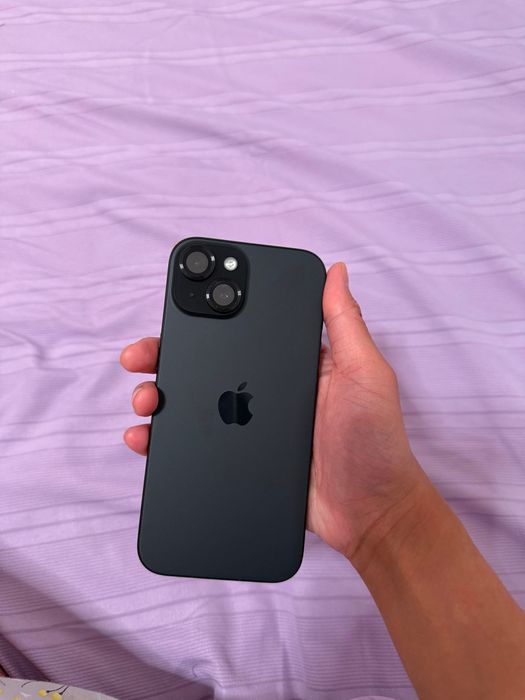 Продам iPhone 15 128гб