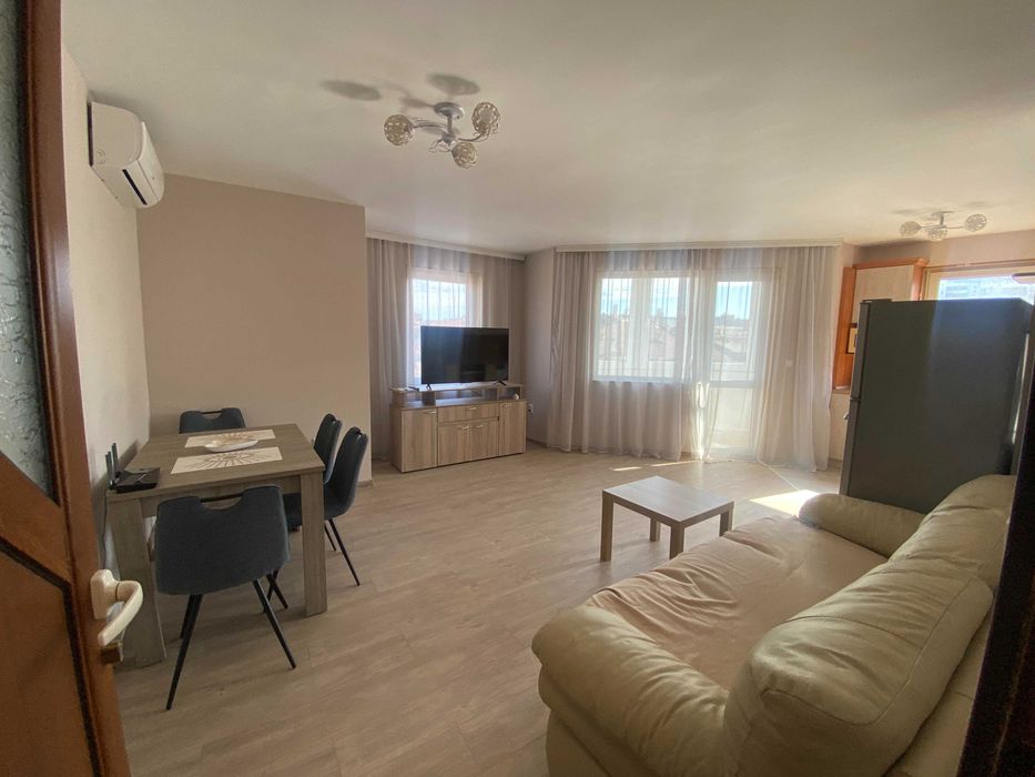 Дава се под наем Четиристаен апартамент в Варна, Лятно кино Тракия - 100 кв.м за 612 € - Снимка #1