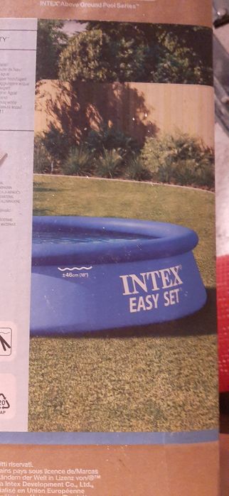 Piscina 2.44 m diametru