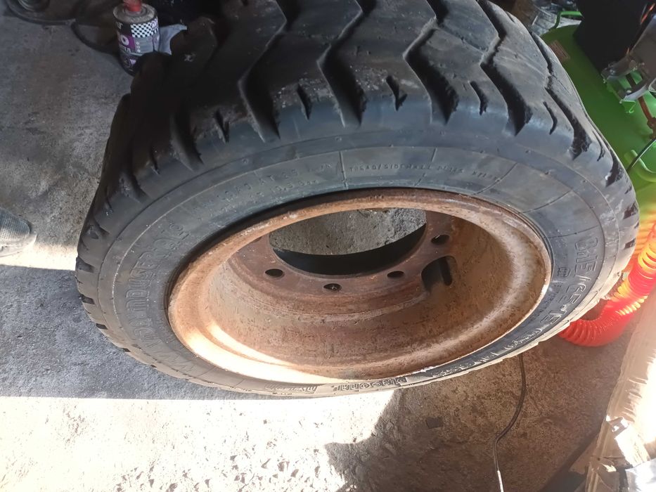 Гуми и джанти за мотокари