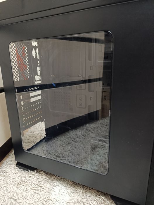 Продам корпус для ПК Thermaltake в отличном состоянии