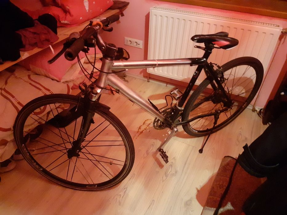 Vând bicicleta ..