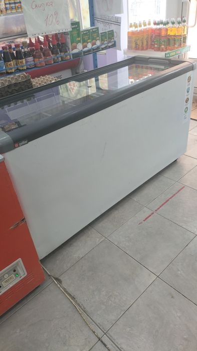 Морозильная камера витринная