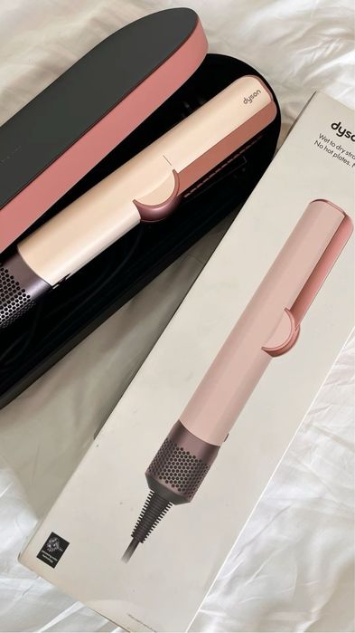 Продам Dyson Airstrait