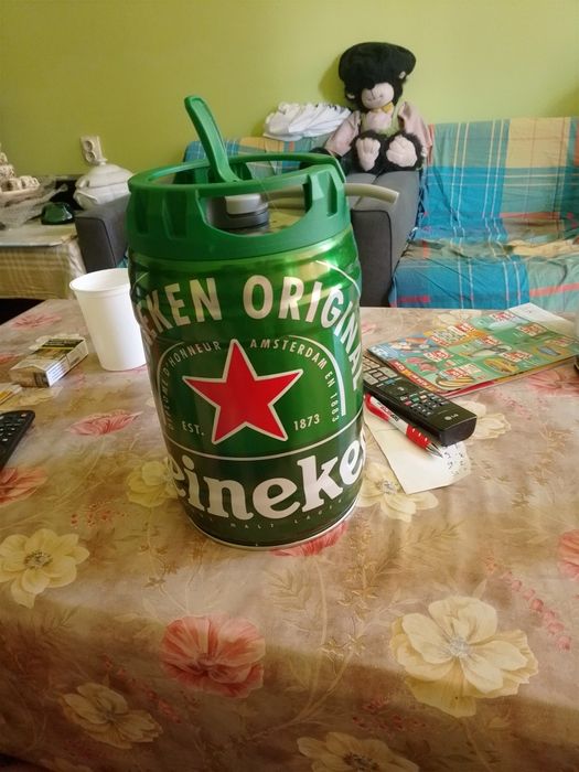 Кег кен  бъчва буре Heineken  5 литра за колекция