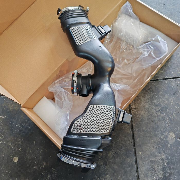 Tubulatura admisie aer Mercedes V6 euro 4 a6420908237