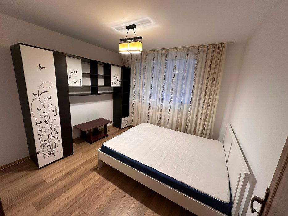 Apartament 2 camere  ,acces direct  metrou 1 Mai , Calea Grivitei ,direct proprietar