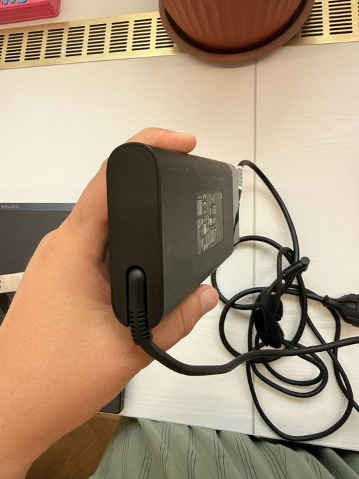 HP 200W блок питание, зарядка для ноутбука