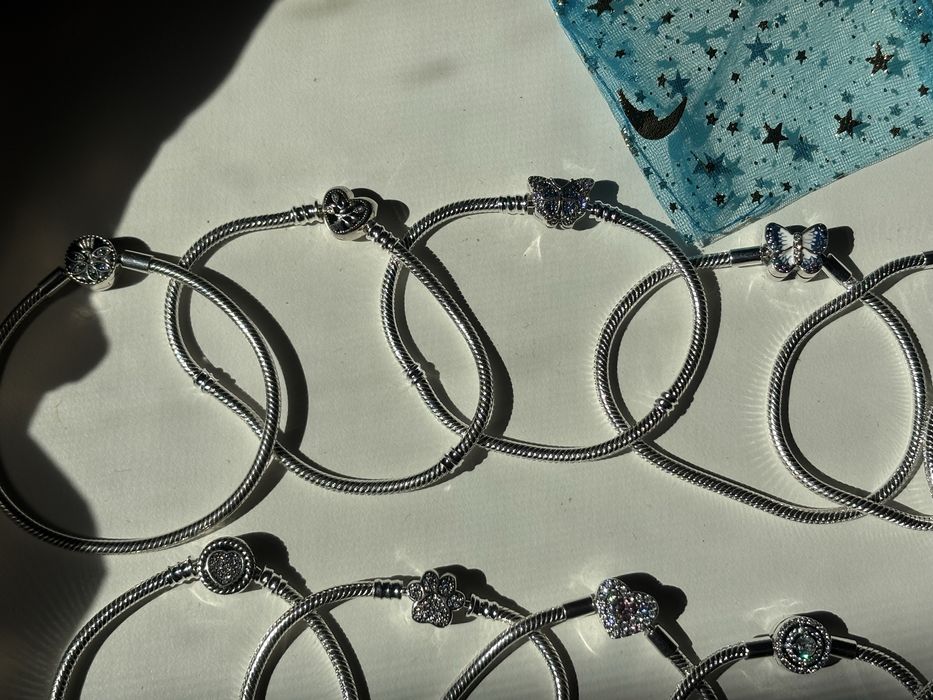 Гривни Pandora 19см S925 (талисмани)