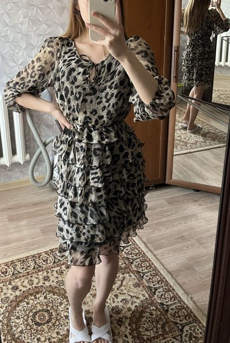 Платья б/у в отличном состоянии