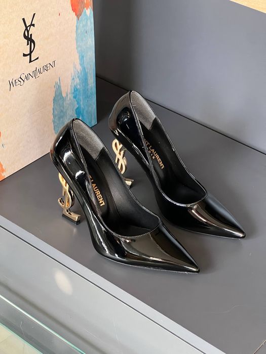 Pantofi Yves Saint Laurent noi