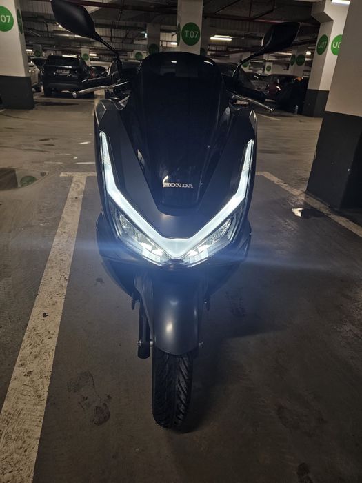 Scuter Honda Pcx 125 DX Nou 2026
