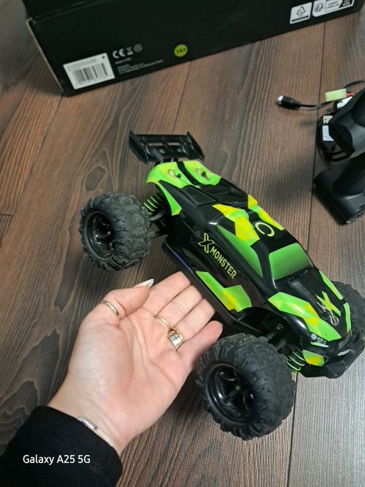 X monster masina cu telecomanda