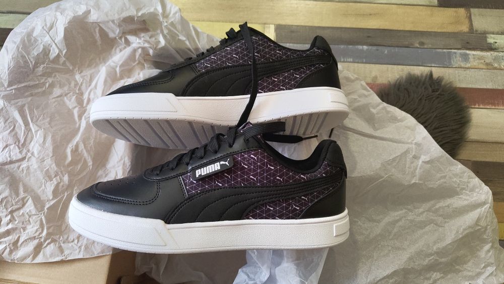 Сникъри ,,Puma Caven Logo Power"