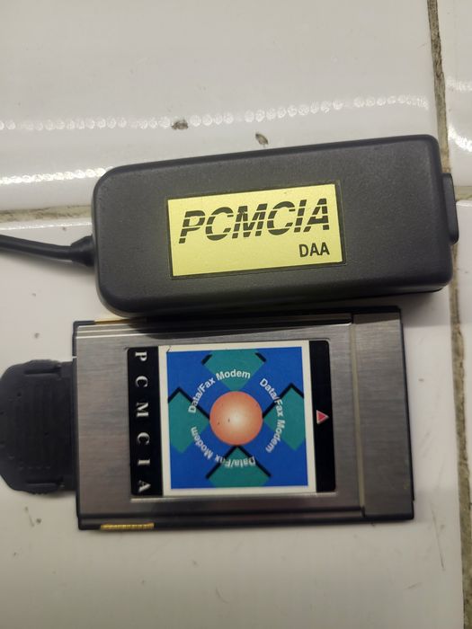 Продавам стар модем за лаптоп PCMCI 33600 bps