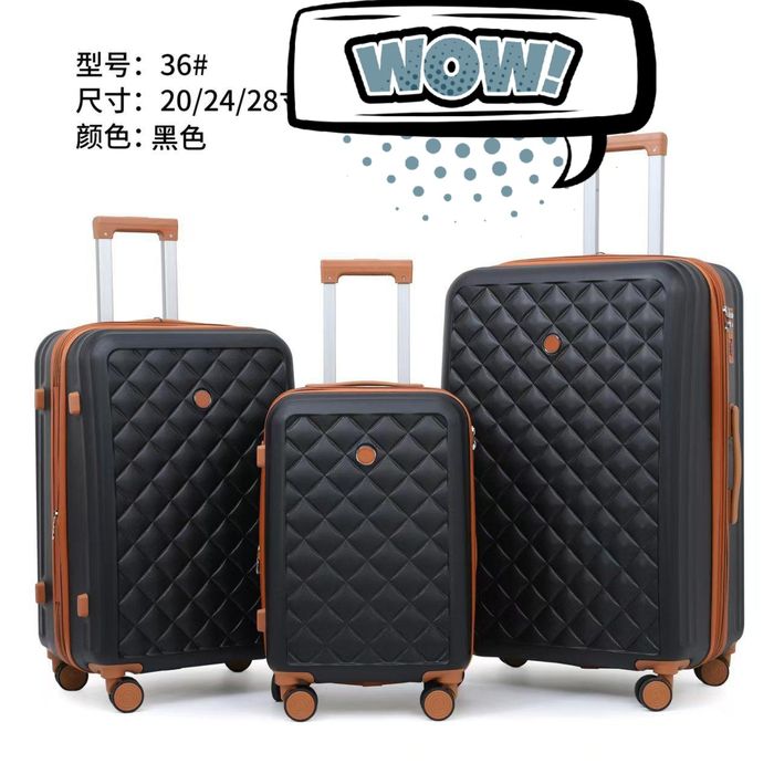 Чемодан комплект