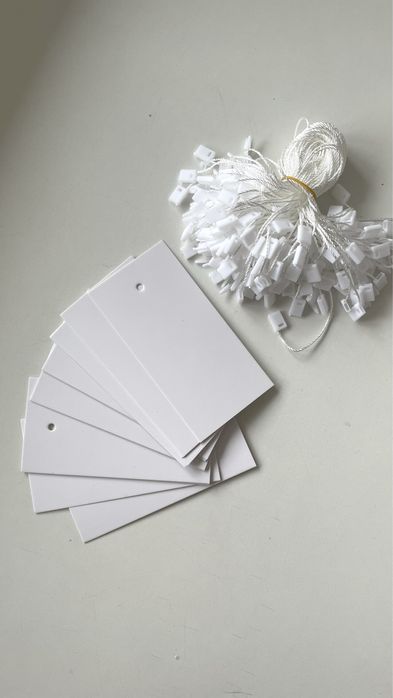 Бирка, этикетка картонная с биркодеожателем