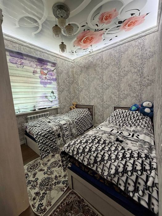 В Янги хаятском районе! 3х комнатная квартира,76м², Чинар метро,