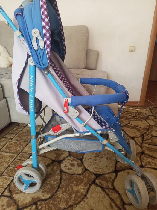 Продам коляску трость