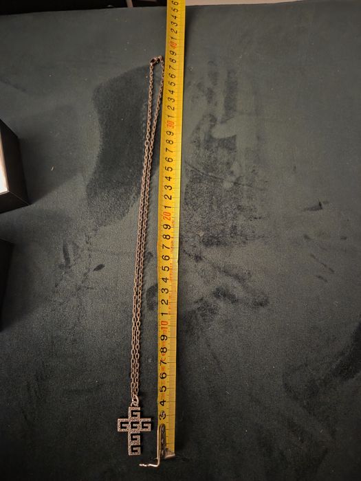 Lănțișor Gucci cu pandantiv cruce din argint