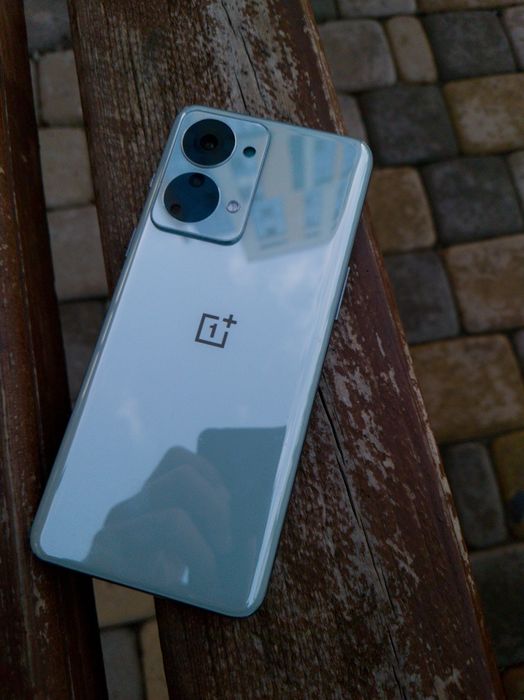 OnePlus Nord 2T в отличном состоянии