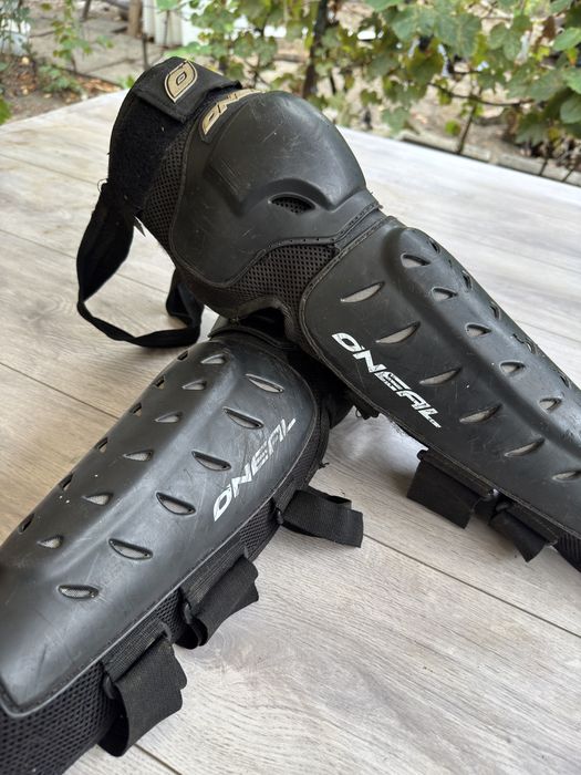 protecții O’Neal pentru genunchi + tibie