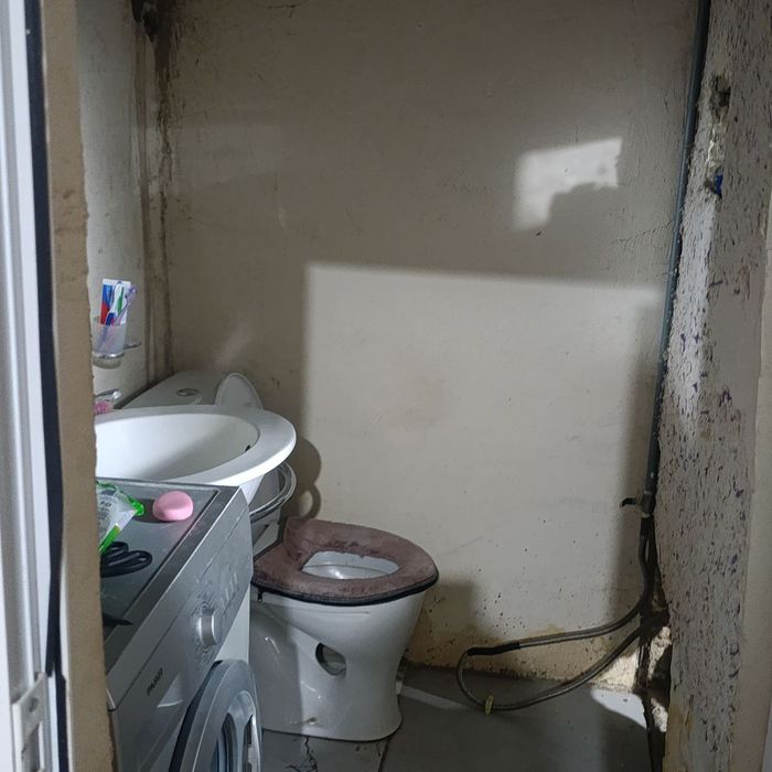 Uy sotiladi 40 sotix 2 200