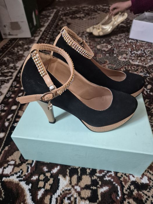 Разная женская обувь Б/У