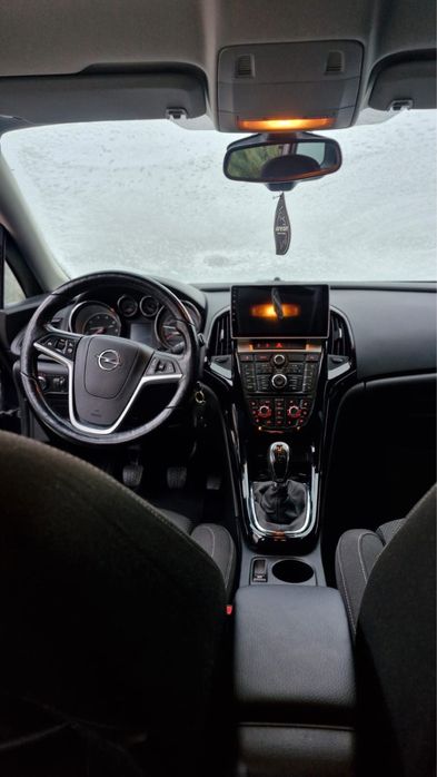 Opel astra J Impecabila