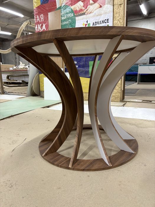 Стол, круглая стол