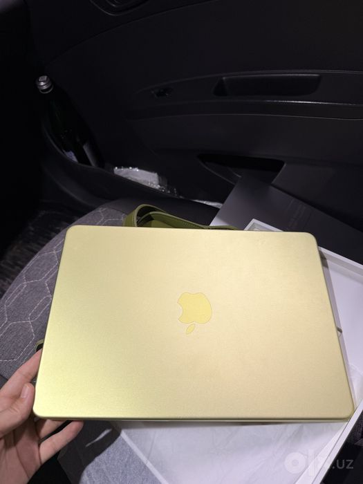 Macbook neo 8/256