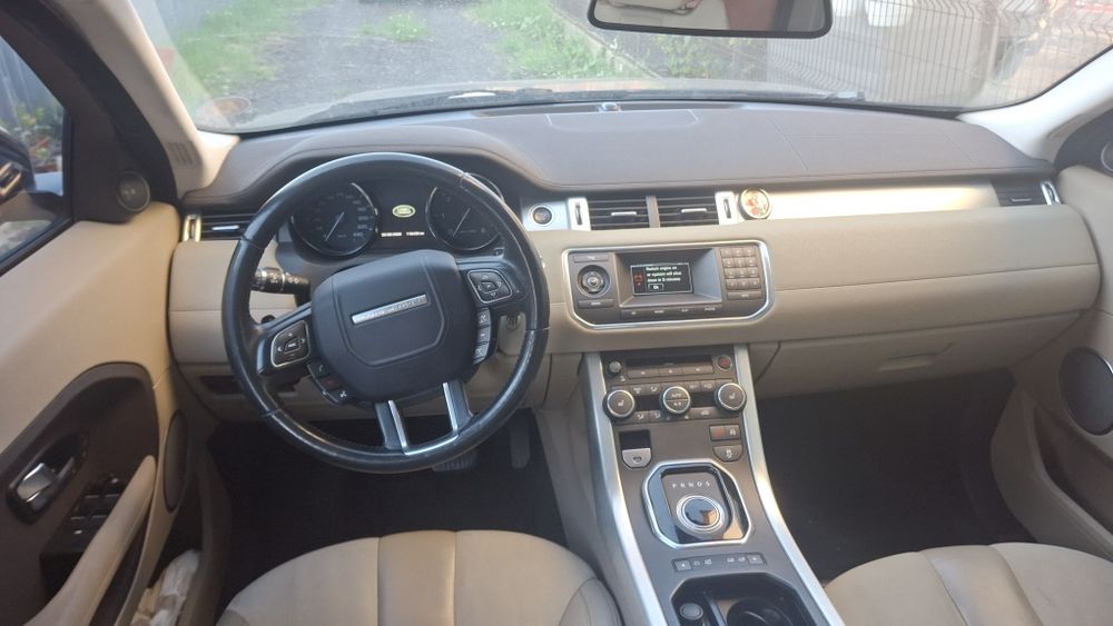 Ww Touareg si Range Rover Evogue