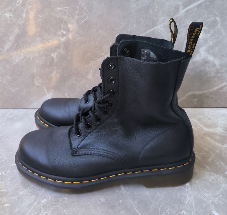Dr. Martens номер 40
