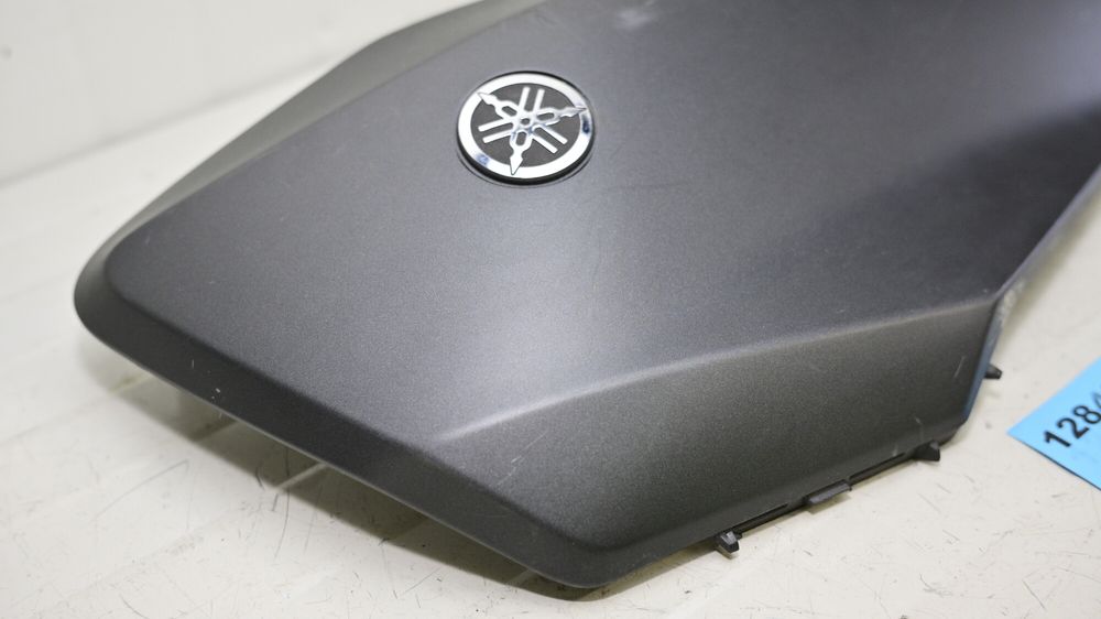 Carena Fata Lateral Stanga Yamaha X-MAX 125 / 300 2023 - 2026