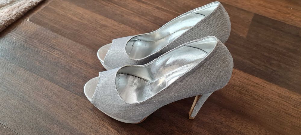 Елегантни обувки