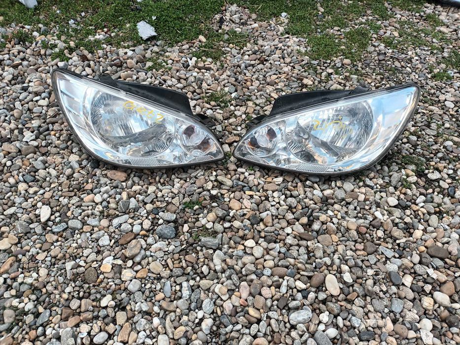 Ляв и десен фар за хюндай гетц HYUMDAI GETZ