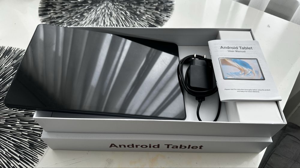 Vand Nintendo Switch  si Tableta Android  Antemper