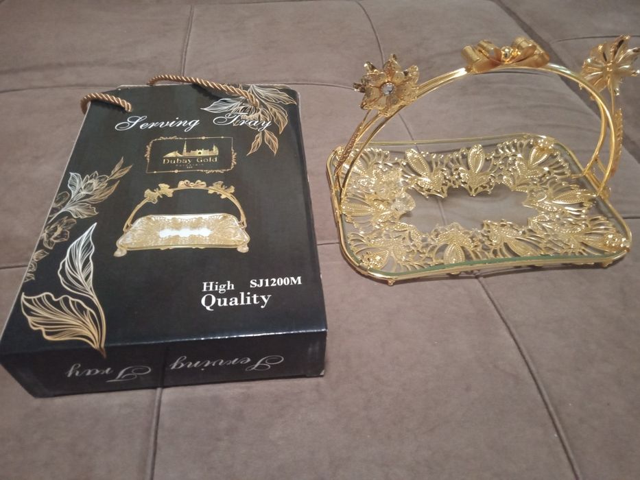 Продается вазочка для конфет и печенья