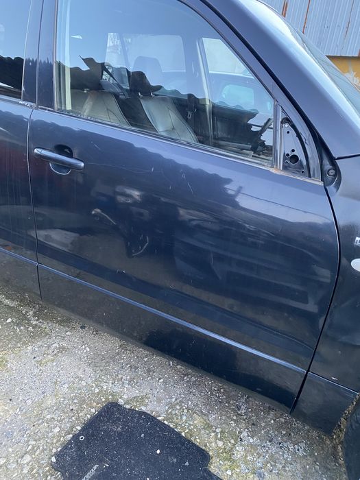 Предна дясна врата Сузуки гранд Витара 2005-2015г