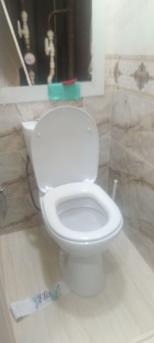 Продаю квартиру Яшнабадский р-он Авиасозлар-2 38м2. 1-ком в 2-х 1-этаж