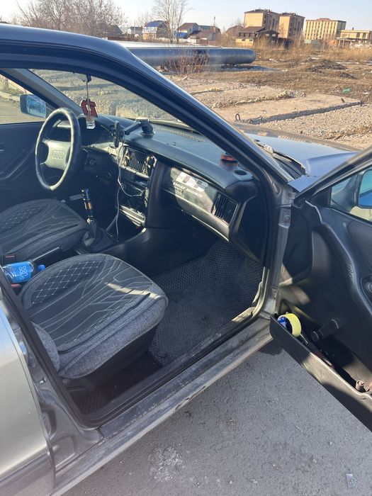 Продам Ауди 80 б3