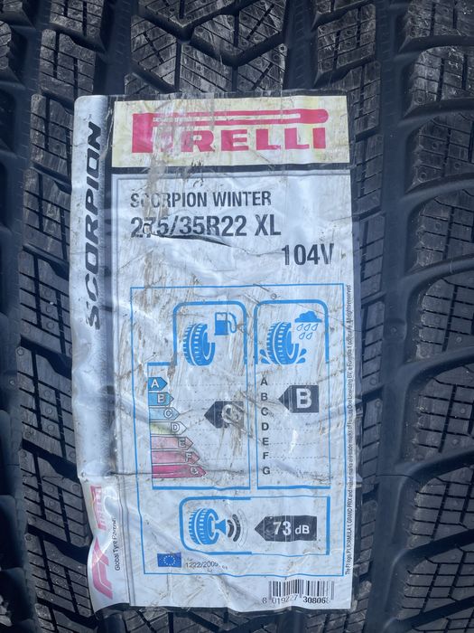 Anvelope Pirelli noi set 275/35 R 22, 315/30 R 22 dot 2020