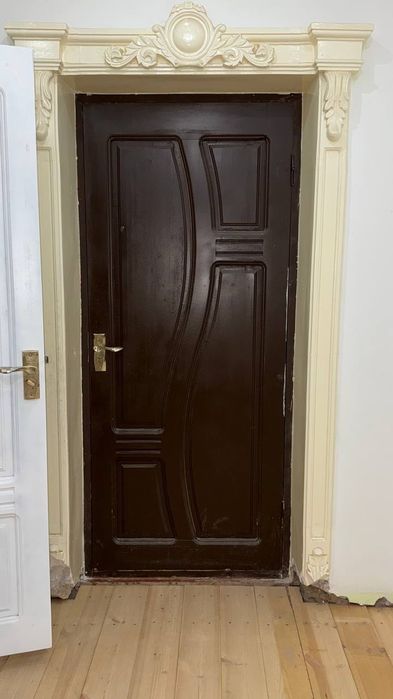 Чистий агаш капылар бар 500,000 келсп беремз