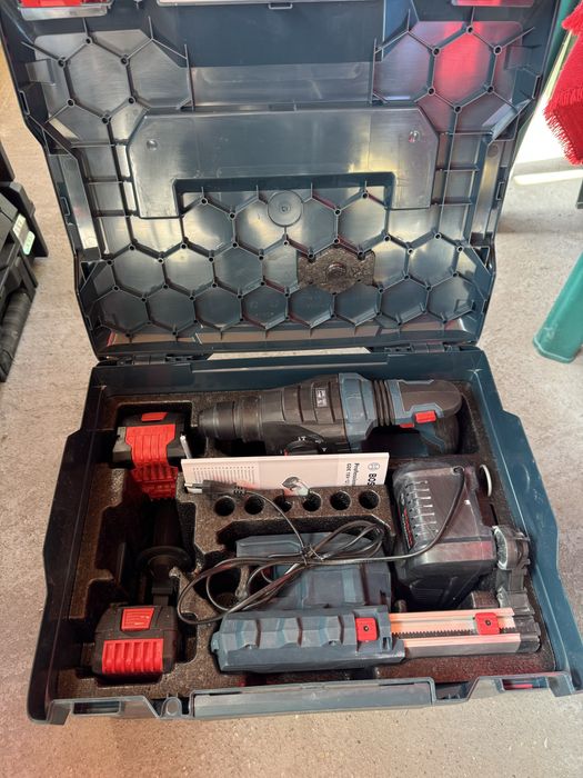 Bosch GBH 18V-22 перфоратор 2025г.