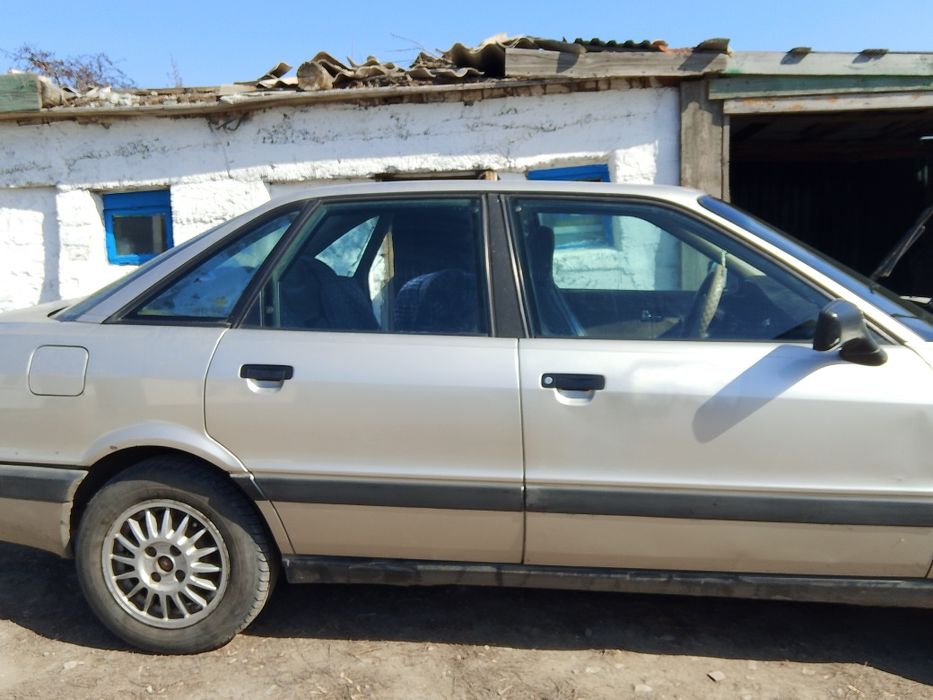 Продам Ауди 80 хорошем состоянии