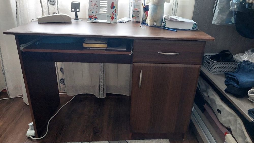 Стол ученический