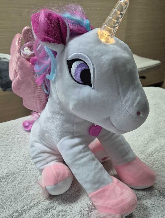 Vand jucarie Luana Unicornul De Pluș