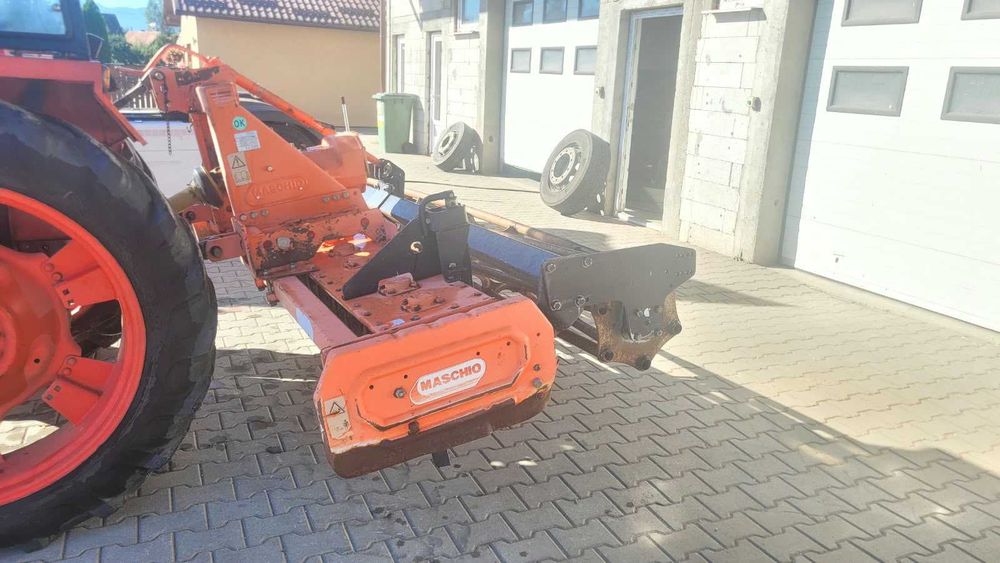 Freza de pamant 3 m Maschio