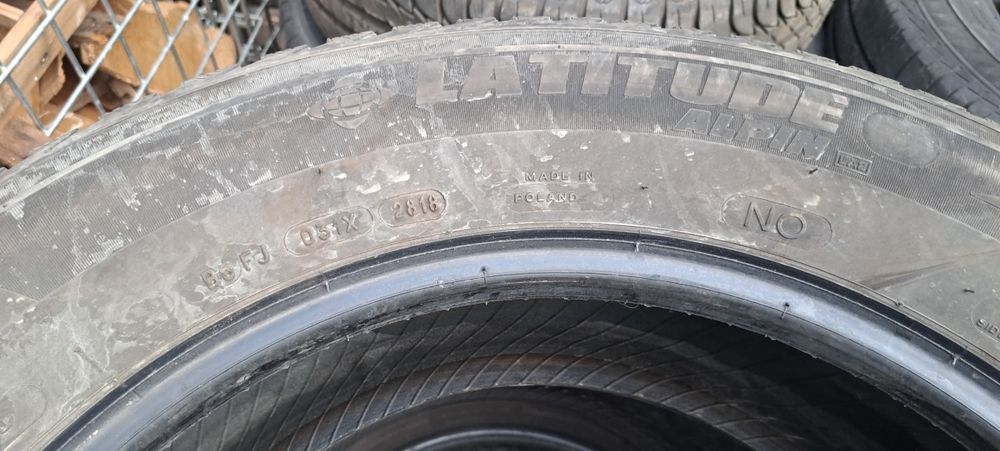 Гуми автомобилни